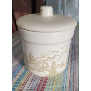 Red Shed Crock Candle w/ Lid - Flannel Weather - 13 oz. - Two Wick - Brand New